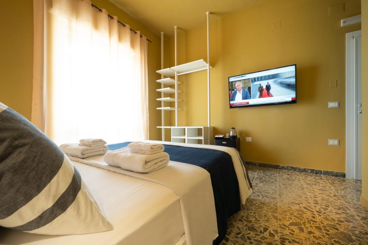 Boutique Rooms Carbonazzi 17 Cagliari Luaran gambar